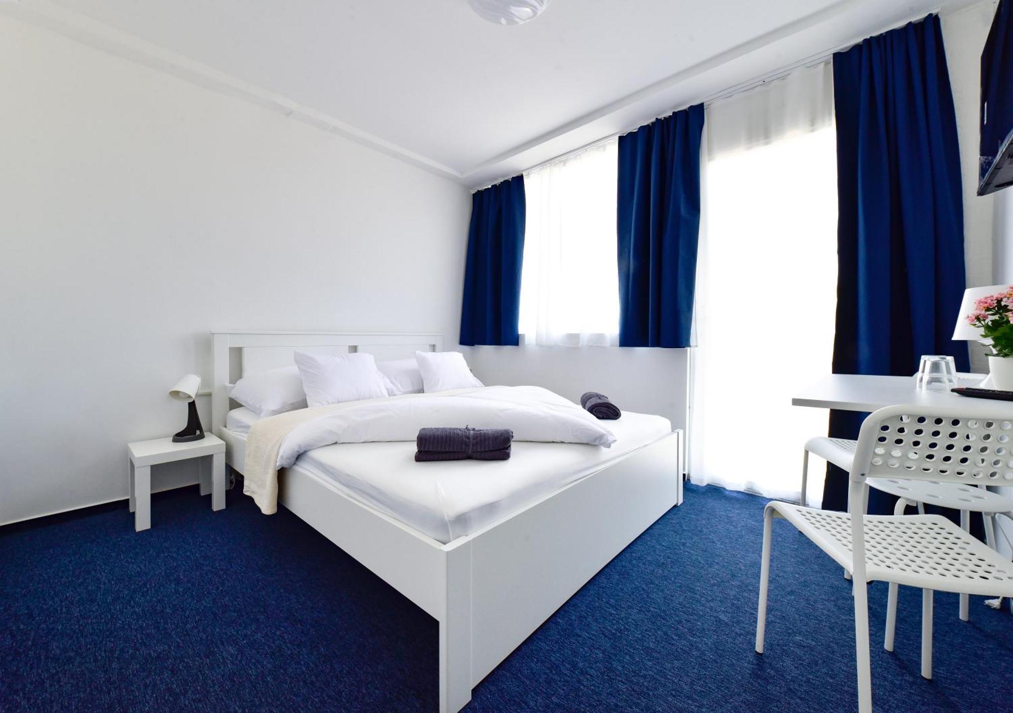 Zama Hotel Zamardi Bagian luar foto