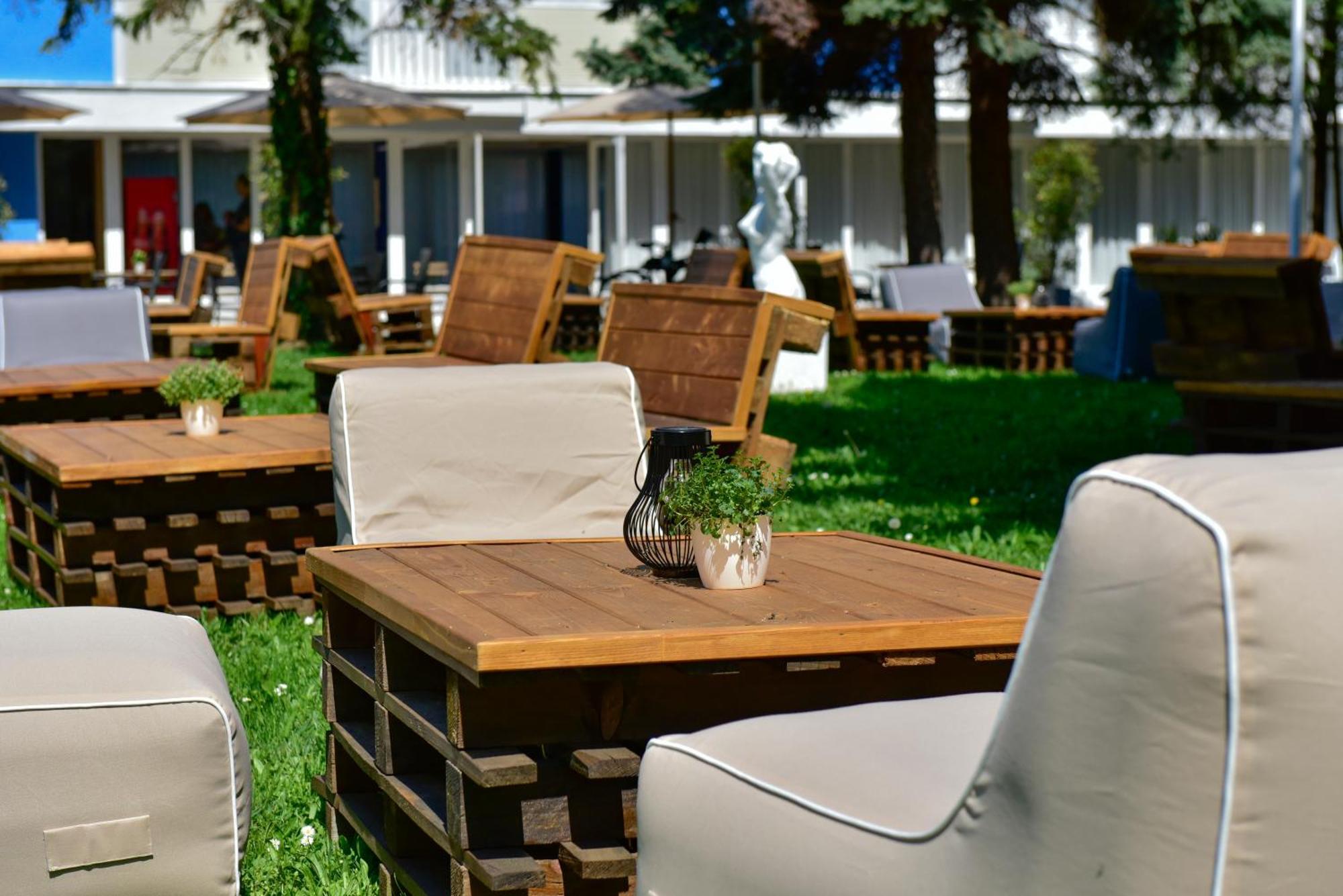 Zama Hotel Zamardi Bagian luar foto